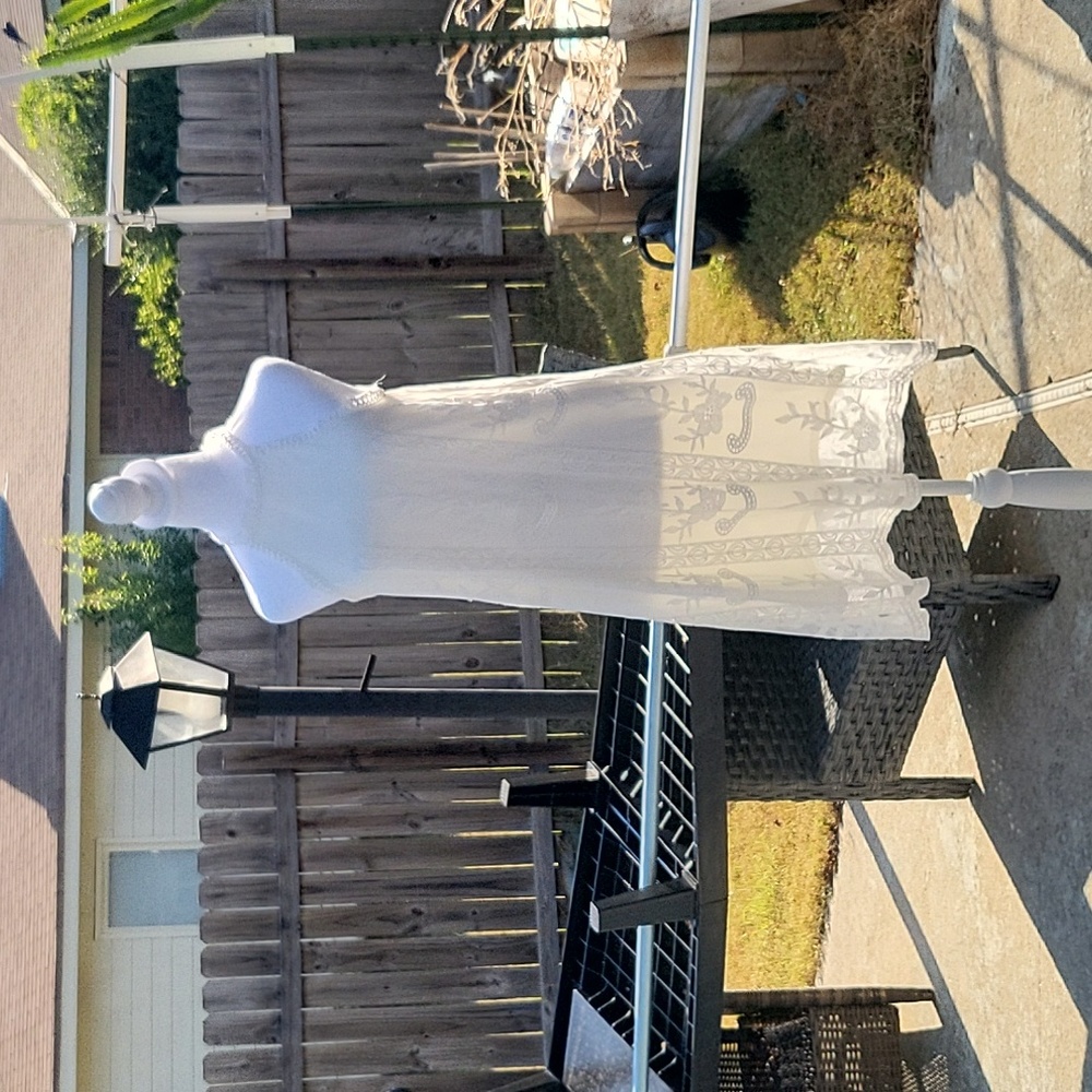 Jun & Ivy White Lace Dress